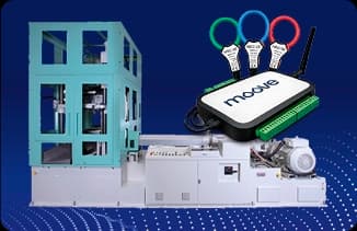 Motor industrial integrado a plataforma de monitoramento Moove Engineering Solutions em fundo azul.